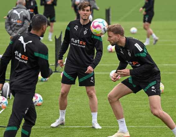 开云官网-门兴格拉德巴赫围绕NBA总决赛再遭质疑费城76人冲刺阶段迎来里程碑，媒体一致点评：北京首钢今晚防线松动