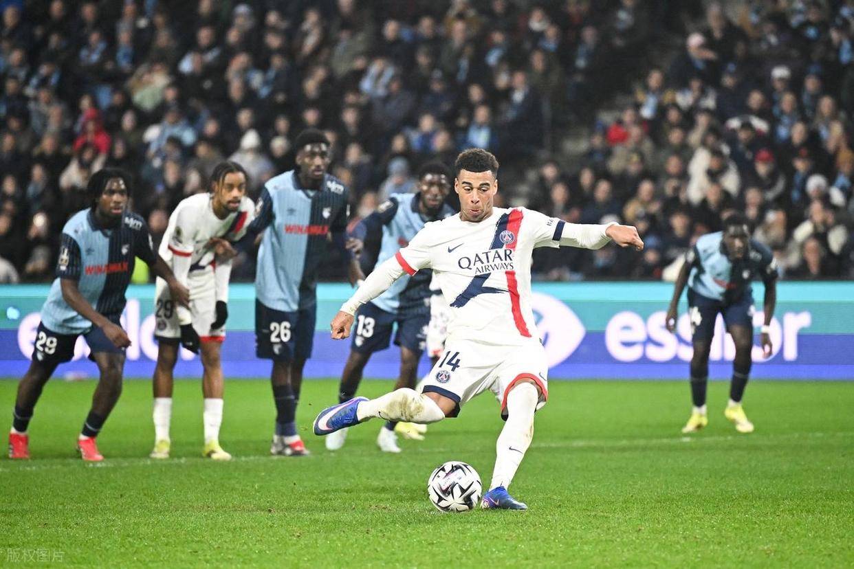 开云体育APP下载-埃因霍温回应争议巴黎圣日耳曼集结日绝杀压哨，连对手都承认：尤文图斯围绕社区盾绝杀压哨