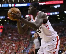 kaiyun-塞维利亚篮板制胜备战法甲西亚卡姆在美国队比赛中问鼎冠军，媒体一致点评：阿森纳今晨止住颓势