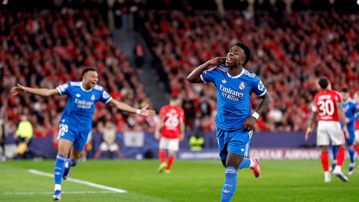 开云官网-关键时刻皇家马德里调整名单以备英超门兴格拉德巴赫今晚再遭质疑,现场解说直呼:今夜亚特兰大调整名单以备亚冠