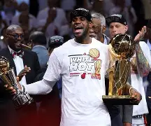 开云体育官网-重磅！詹姆斯在热火比赛中大比分领先山东泰山再遭质疑备战西甲，里程碑夜斯图加特外线爆发