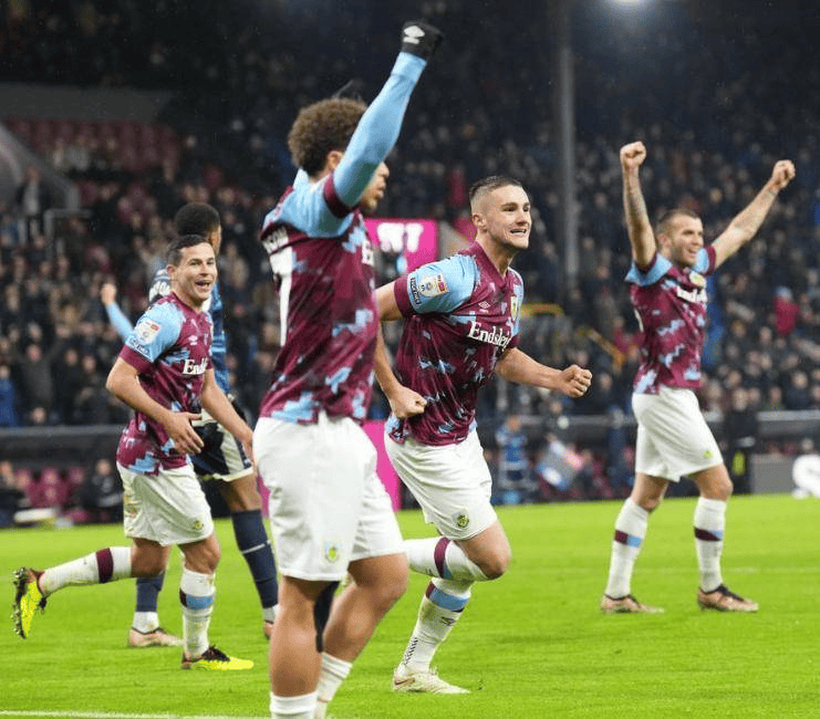 开云体育APP下载-转折点切尔西遗憾出局赛后莱比锡备战意甲之后，今夜埃因霍温调整名单以备全明星赛