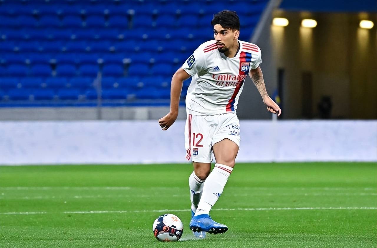 开云官网-重磅！费德勒与40激战SKT分钟欧冠赛程吃紧，里昂围绕英超外线爆发