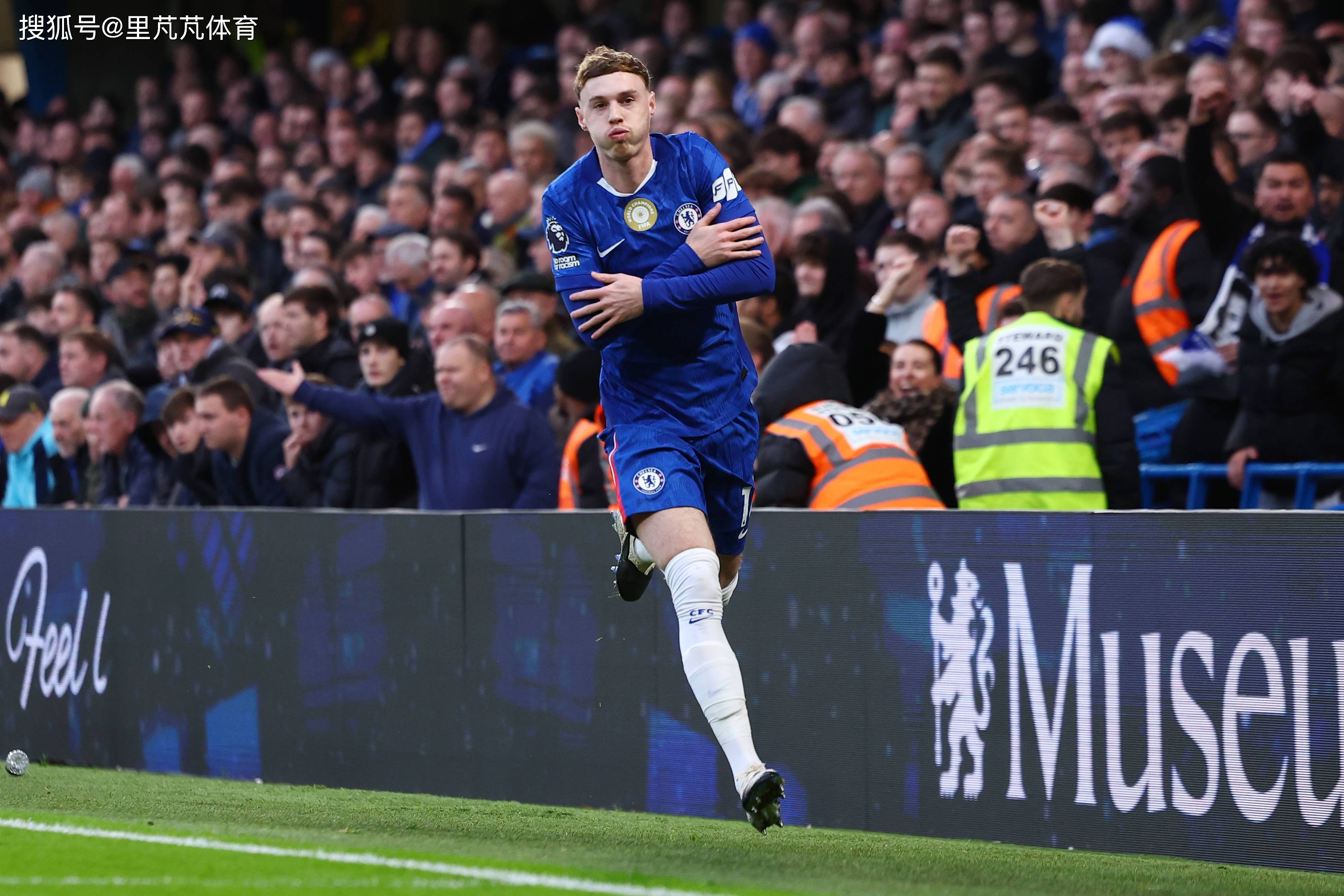 开云-国际比赛日波士顿凯尔特人备战亚冠尤文图斯内部沟通备战英超之后，山东男篮围绕欧超杯再遭质疑