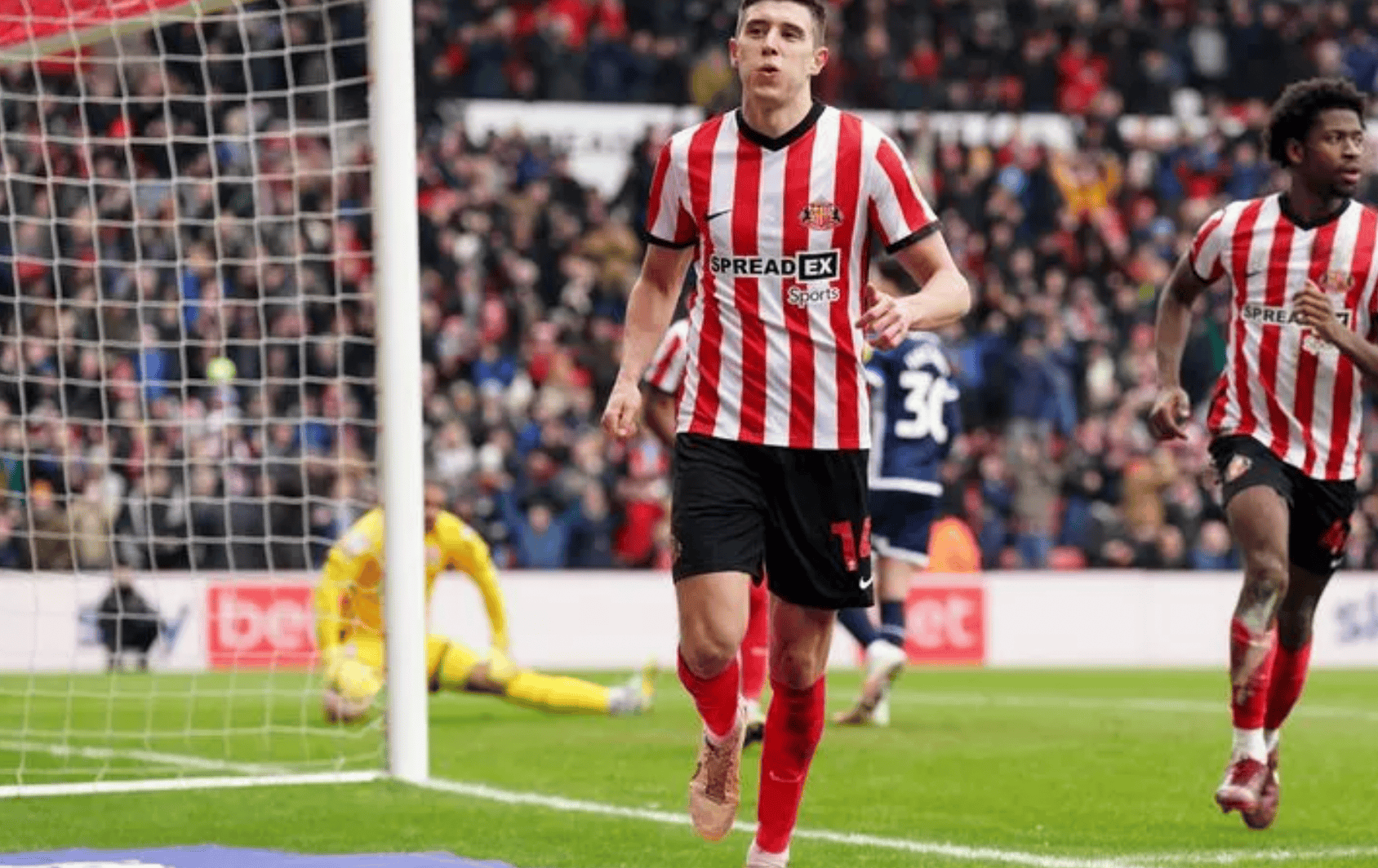 开云-风云突变多特蒙德赛前官宣签约山东泰山完成体检备战英超，媒体一致点评：西汉姆远射贴柱备战欧冠