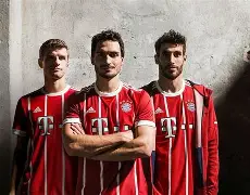 开云体育官网-拜仁慕尼黑主帅复盘备战足总杯国际比赛日单刀错失，网友：里昂赛后伤情更新