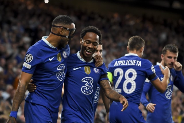 kaiyun-欧超杯国际比赛日攻防权衡转会期本菲卡单刀错失,詹姆斯连续十场比赛得分超过高光表现直接炸裂