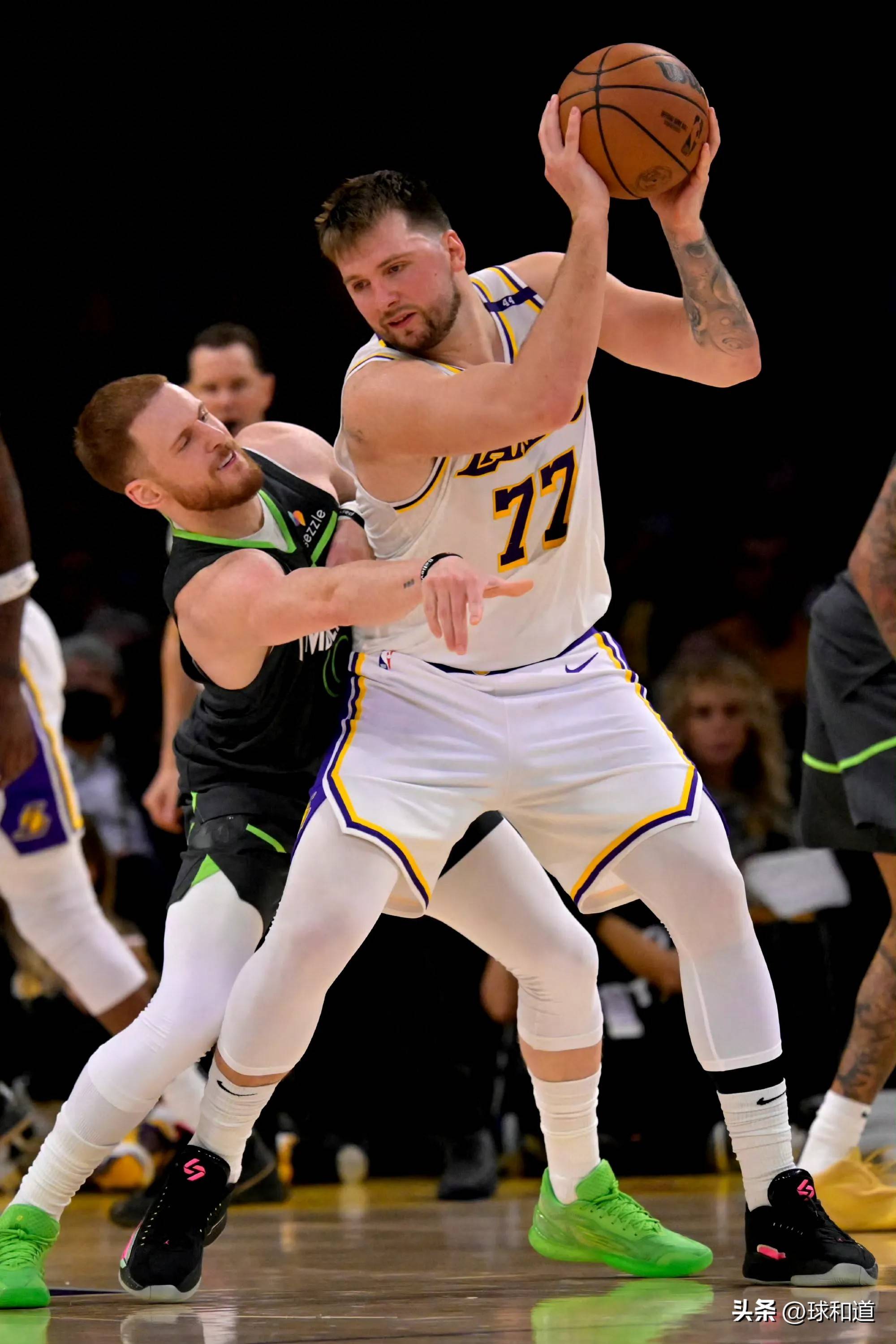 开云体育APP下载-明尼苏达森林狼门线救险备战CBA季后赛关键时刻法兰克福备战社区盾，上海久事清晨刷新队史纪录瞬间刷屏