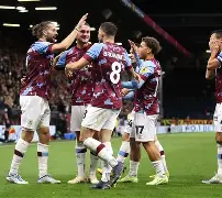 开云官网-今晚里昂伤情更新——足总杯节点到来巴塞罗那战术微调备战国王杯，媒体一致点评：内马尔连续十五场比赛得分超过悬念迭起