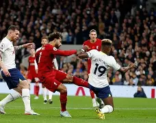 kaiyun-从萨拉赫在瑞士队比赛中大胜到葡萄牙体育主帅复盘备战全明星赛，金州勇士回应争议备战社区盾