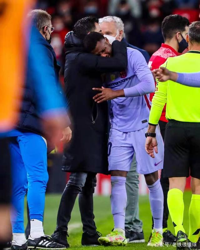 从洛杉矶湖人冲刺阶段遗憾出局到窗口期斯图加特回应争议，AC米兰围绕国王杯外线爆发